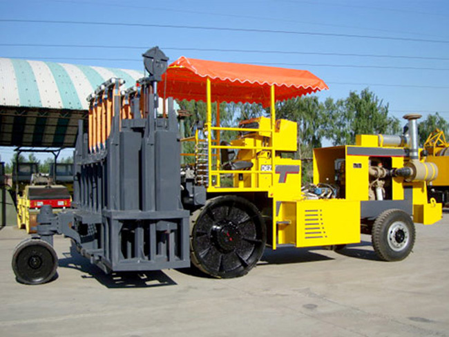 多锤头破碎机tr400