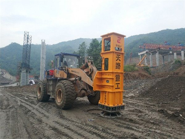 陕西路桥安康至岚皋高速三标